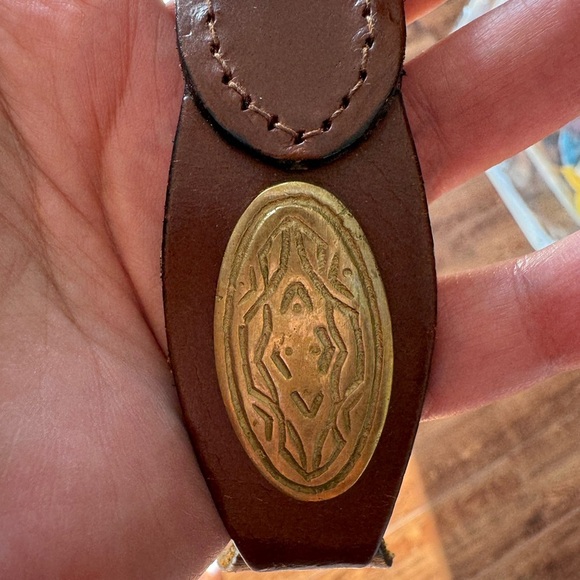 Vintage genuine Brown Leather Belt  ornate brass Buckle and decorative pieces - Picture 6 of 8